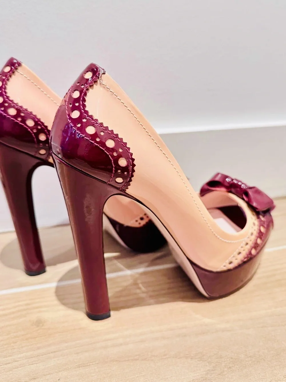 Miu Miu Two-Tone Pink and Burgundy Peep-Toe Bow Pumps - Picture 2 of 5